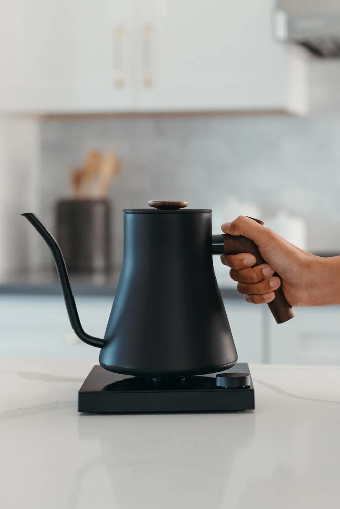 Stagg EKG Pro pour-over elkedel, Matte Black - 0.9L