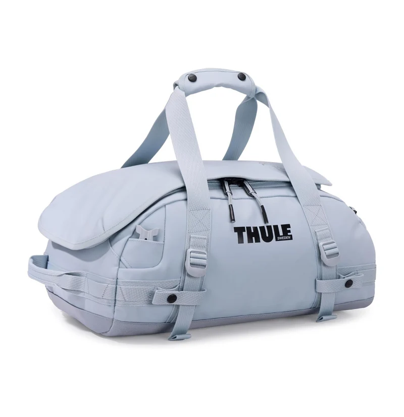 Thule Chasm 30L Duffel Overnight Bag Convertible Backpack Duffle in Soft Blue